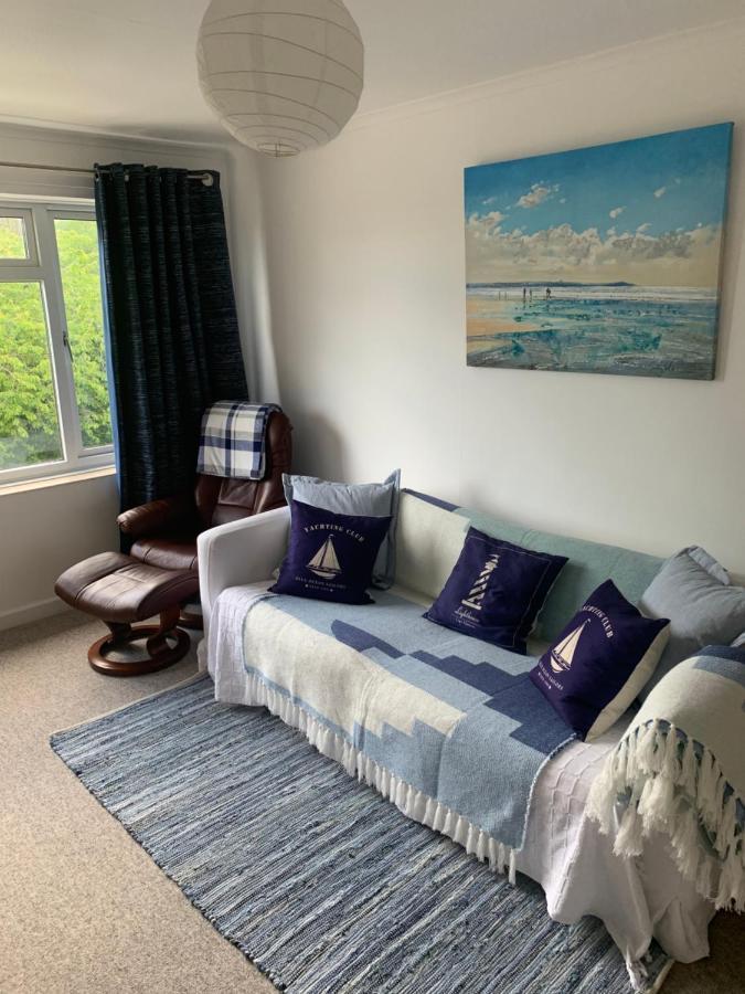 Appartement Lovely From 8 Mins Walk To With Free Parking And Sun Deck 2 Bed Sleeps 4 *